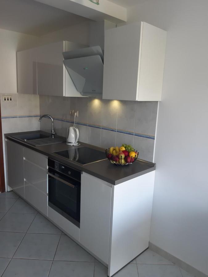 Apartmani I & J Seric سيغيت فغانييتْسا المظهر الخارجي الصورة